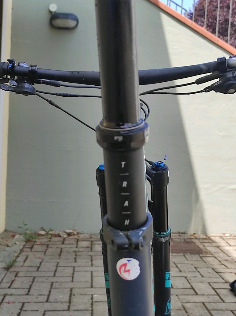 Used Canyon Lux Trail CF 7 2022 2022 Mountainbike, Hellgrau, 29 — image 6 of 6