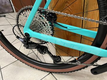 Used Bianchi ARCADEX PRO TG M 2025 Road & Gravel, Green — image 5 of 14