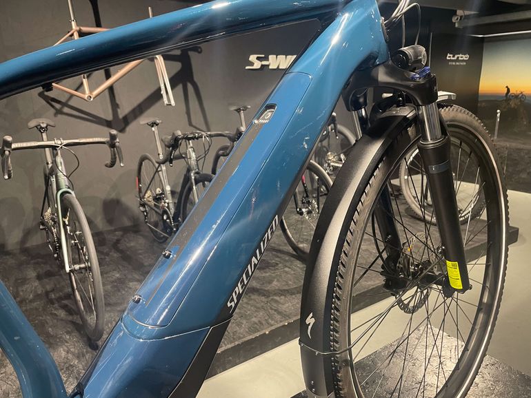 Used Specialized Turbo Vado 3.0 TEST 2021 Mountainbike, Blue — image 8 of 9