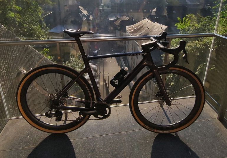 Used Scott Addict Gravel 20 2022 2022 Road & Gravel, Violett — image 1 of 18