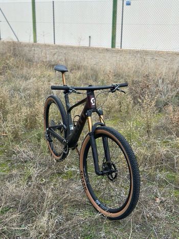 Used Scott Spark RC SL TR 2024 2024 Mountainbike — image 2 of 27