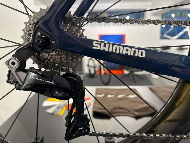 Used Pinarello Dogma F - Carlos Rodriguez 2021 Road & Gravel, Rojo — image 6 of 10