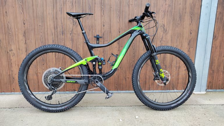 Used Giant Trance Advanced 1 2019 2019 Mountainbike, Black, 27.5 — image 1 of 12