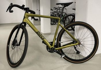 Used Rose BACKROAD GRX RX810 Di2 2022 Road & Gravel, Green — image 1 of 5