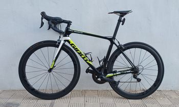 Giant - TCR Advanced SL 2 2017, 2017