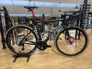 Colnago - V4Rs Disc Dura-Ace Di2 9200 w/Fulcrum Racing Wind 400 Wheels 2023, 2023