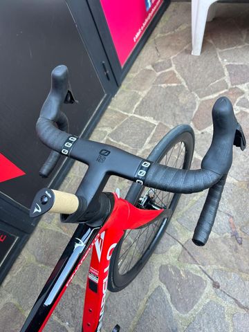 Pinarello DOGMA F7 2023 Road & Gravel usato, Rosso — immagine 4 di 14
