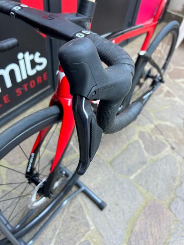 Pinarello DOGMA F7 2023 Road & Gravel usato, Rosso — immagine 9 di 14