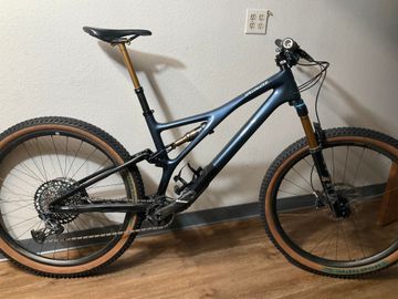 Used Specialized Stumpjumper Pro 2021 2021 Mountainbike, Blue, 29 — image 1 of 5
