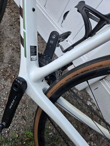 Used Scott Addict 20 disc 2021 2021 Road & Gravel — image 4 of 8