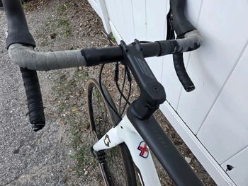 Used Scott Addict 20 disc 2021 2021 Road & Gravel — image 8 of 8