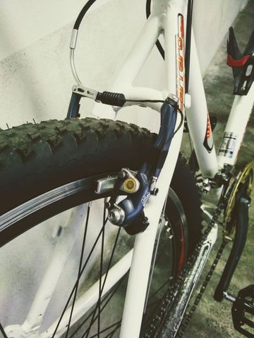 Used Carrera Carraro Race 2000 Mountainbike, White — image 4 of 5