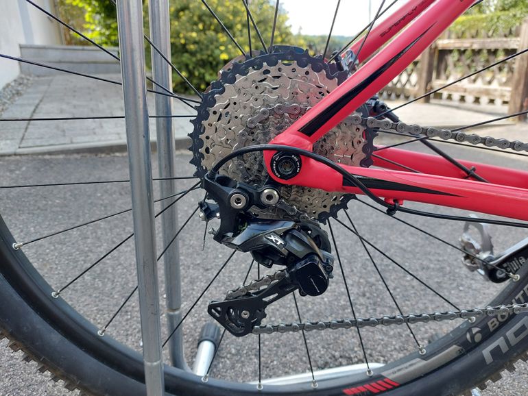 Trek Superfly 7 2017 Mountainbike usato, Rosso — immagine 9 di 9