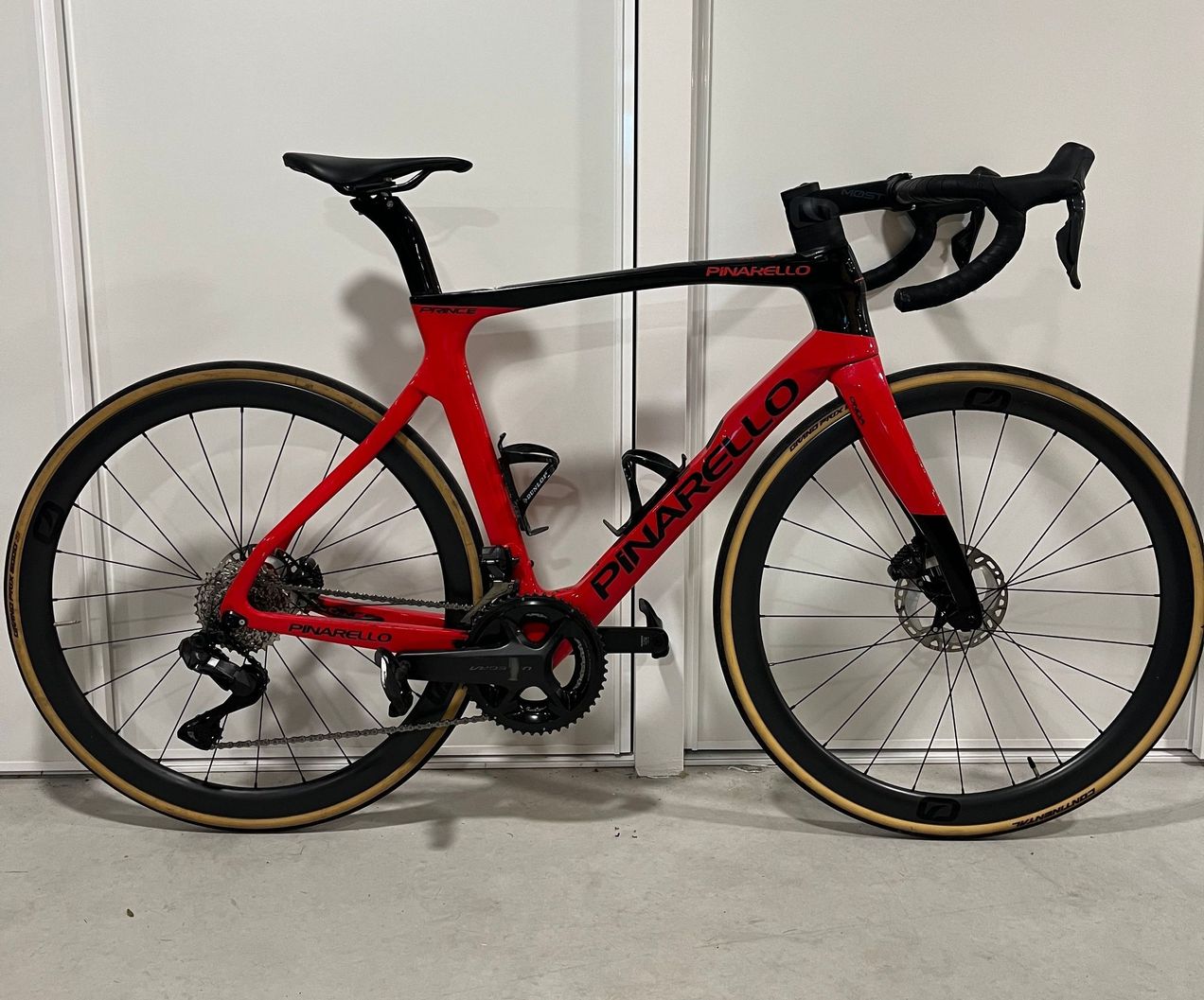 Pinarello PRINCE ULTEGRA 11S Disc used in 54 cm | buycycle Ireland