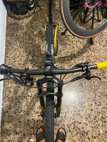 Used Canyon Exceed CF SLX 9.0 Pro Race Team 2018 2018 Mountainbike, Nero — image 2 of 6