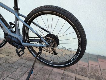 Used Trek Powerfly 7 2019 Mountainbike, Hellgrau — image 11 of 37