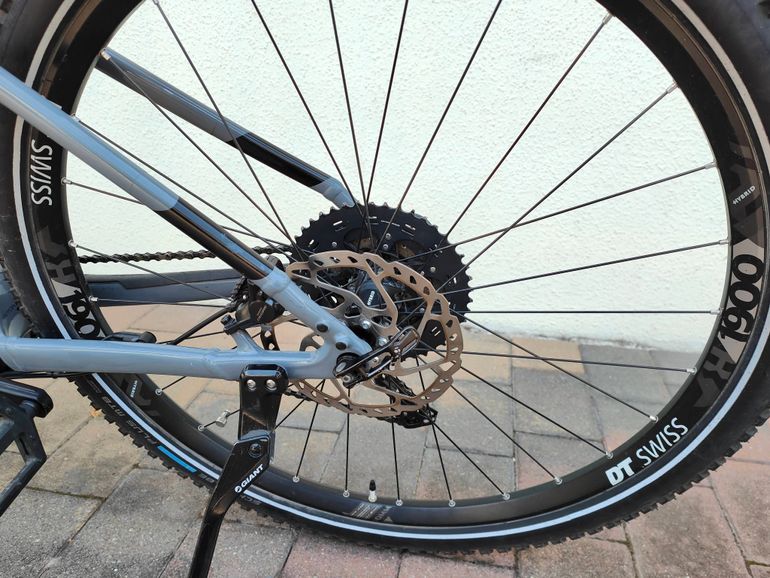 Used Trek Powerfly 7 2019 Mountainbike, Hellgrau — image 10 of 37