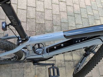 Used Trek Powerfly 7 2019 Mountainbike, Hellgrau — image 8 of 37
