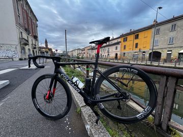 Gebrauchtes Colnago V4Rs Disc Dura-Ace Di2 9200 w/ENVE SES 3.4 Wheels 2023 2023 Road & Gravel