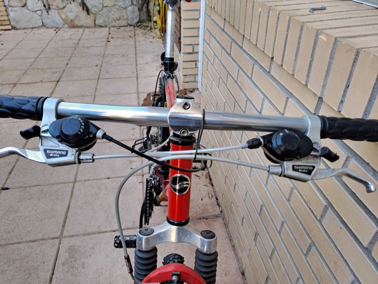 Used Giant Boulder shock 2004 Road & Gravel, Red — image 5 of 5