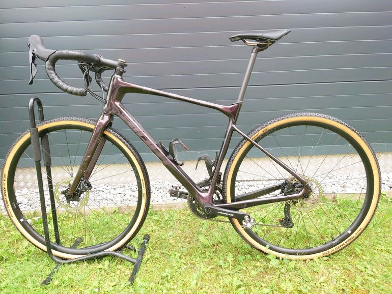 Used Giant Revolt, Advanced 2 2021 2021 Road & Gravel, Violett — image 2 of 8