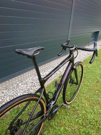 Used Giant Revolt, Advanced 2 2021 2021 Road & Gravel, Violett — image 5 of 8