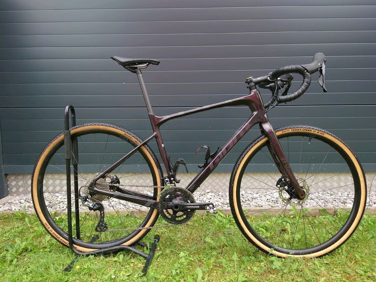 Used Giant Revolt, Advanced 2 2021 2021 Road & Gravel, Violett — image 1 of 8