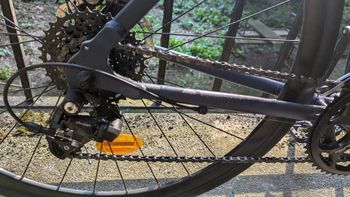 Used TRIBAN Comfortable, light carbon fork and disc brake RC 120 road bike 2023 2023 Road & Gravel, Blu — image 5 of 9