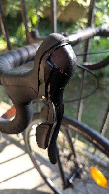 Used TRIBAN Comfortable, light carbon fork and disc brake RC 120 road bike 2023 2023 Road & Gravel, Blu — image 8 of 9