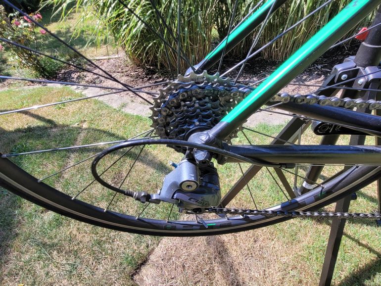 Used CUBE Attain 2017 Road & Gravel, Schwarz — image 2 of 6