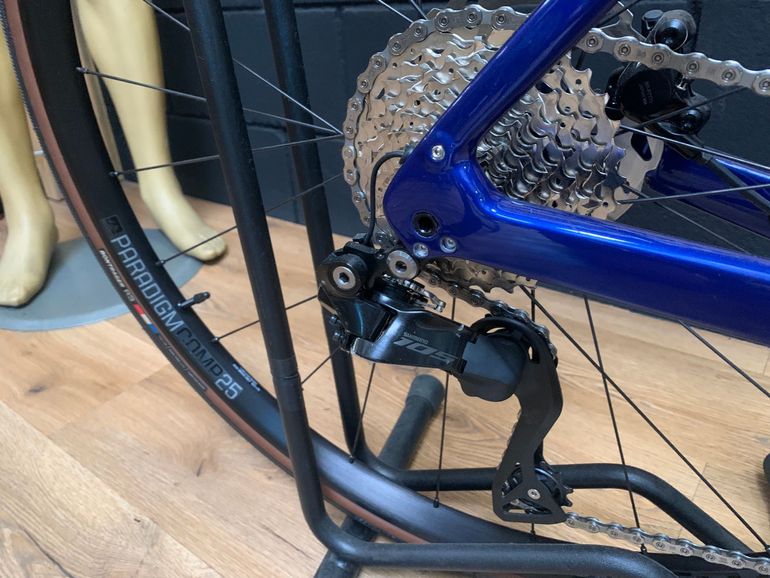 Used Trek Domane SL 6 Gen 4 2024 2024 Road & Gravel, Blue — image 3 of 4