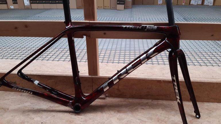Used Trek Émonda SLR 9 Disc eTap 2020 2020 Road & Gravel, Rot — image 5 of 7