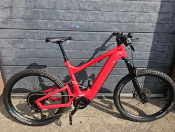 Used Riese & Müller Delite mountain touring 2023 2023 Mountainbike — image 1 of 8