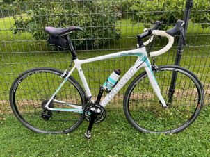 bianchi 2018 intenso ultegra road bike 55cm - Bianchi Infinito CV SRAM Red