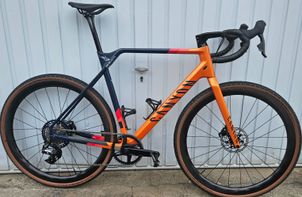 Canyon - Inflite CF SL Custom, 2023