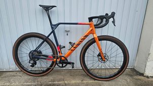 Canyon - Inflite CF SL Custom, 2023