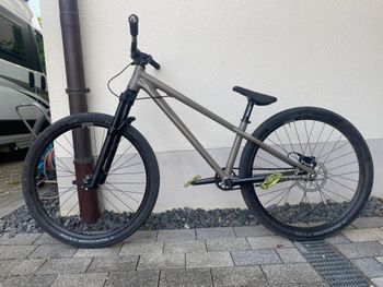 Used Commencal ABSOLUT 2021 2021 Mountainbike, Light Gray, 26 — image 2 of 5