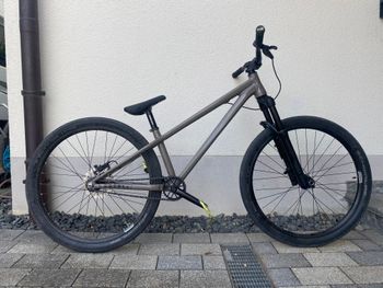 Used Commencal ABSOLUT 2021 2021 Mountainbike, Light Gray, 26 — image 1 of 5