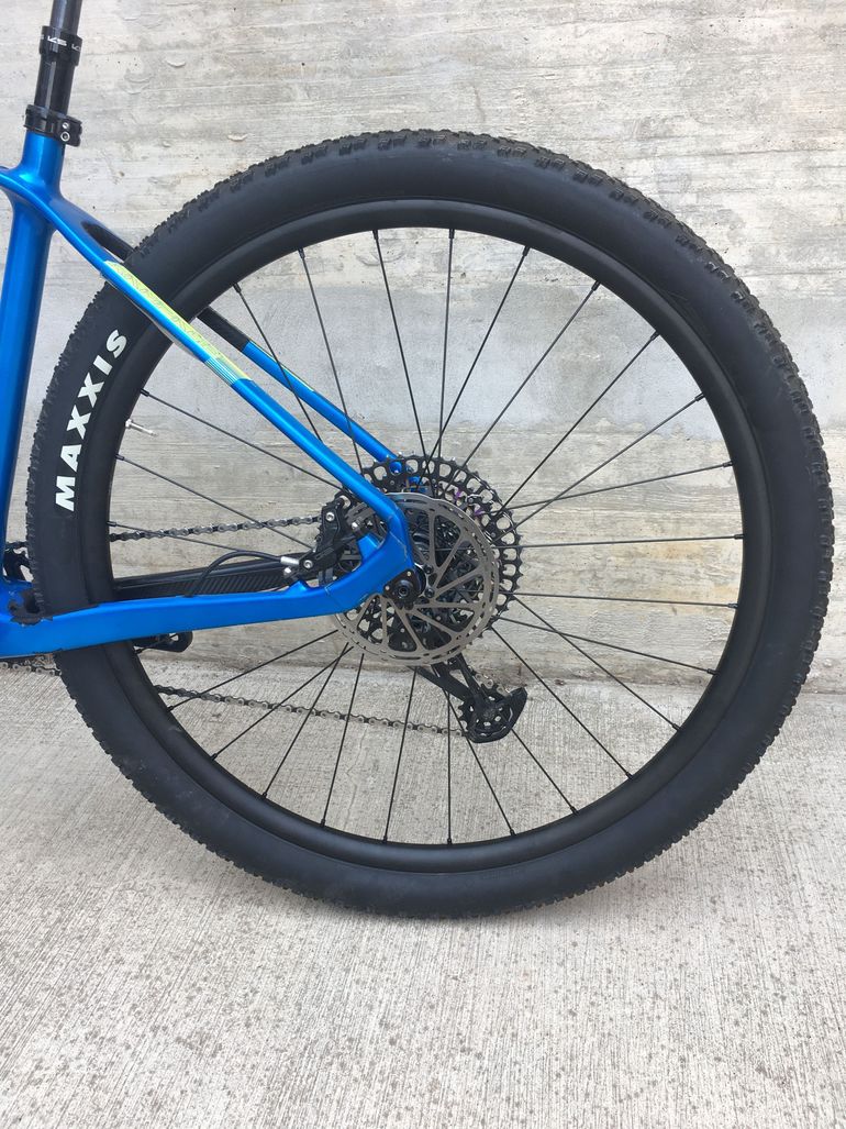 Lee Cougan Rampage 2019 Mountainbike d'occasion — image 3 sur 9