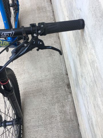 Lee Cougan Rampage 2019 Mountainbike d'occasion — image 5 sur 9