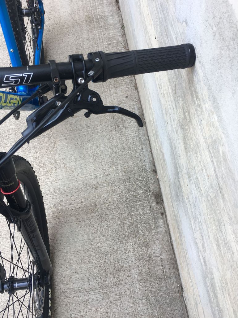 Lee Cougan Rampage 2019 Mountainbike d'occasion — image 5 sur 9