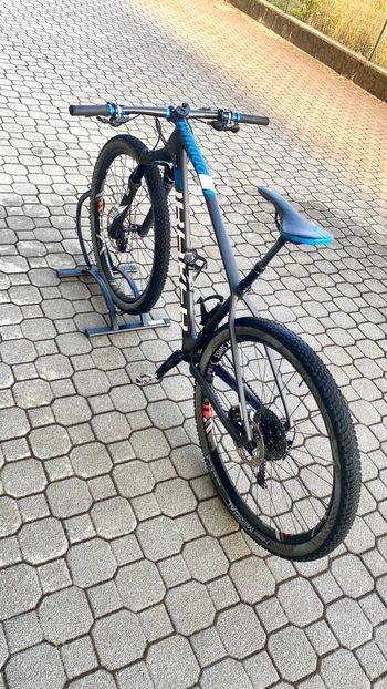 Used Mondraker Podium Carbon 2018 Mountainbike, Schwarz — image 9 of 10