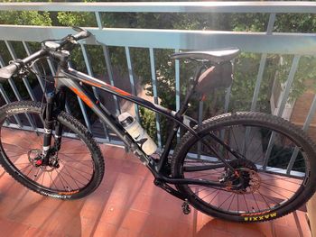 Used KTM MYROON LTD 2018 Mountainbike, Black — image 2 of 6