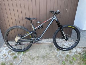 Commencal - Meta AM, 