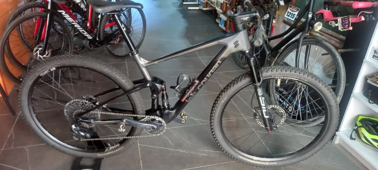 Used Lee Cougan Crossfire 428 RE 2022 Mountainbike, Light Gray — image 1 of 8