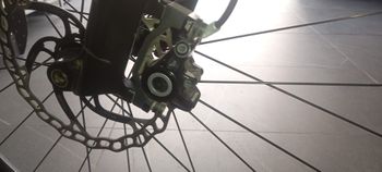 Used Lee Cougan Crossfire 428 RE 2022 Mountainbike, Light Gray — image 8 of 8