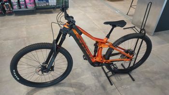 Used Trek Rail 9.5 Gen 2 2023 2023 Mountainbike, Orange, 29 — image 2 of 4