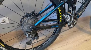 Gebrauchtes Giant Trance Shimano Deore XT 2016 Mountainbike, Schwarz — Bild 2 von 6
