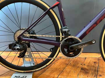 Použité BMC Roadmachine 01 FOUR 2022 2022 Road & Gravel — obrázek 3 z 3