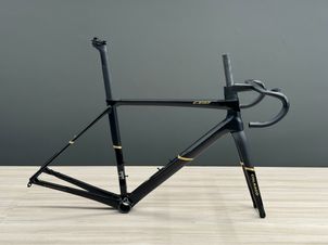 Colnago - C68 TI Disc + Piega, 2024